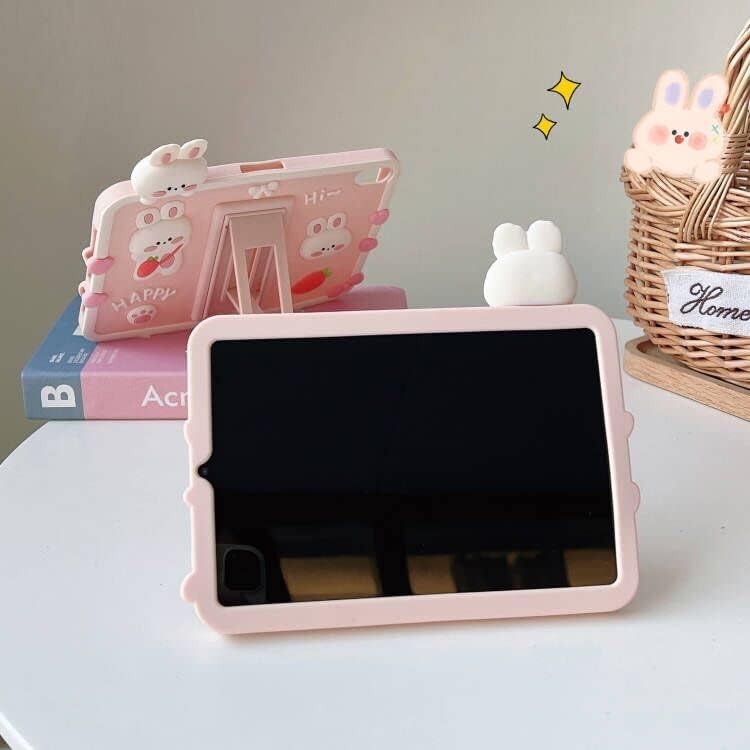 Yumuşak Silikon Pembe Mutlu Tavşan Desen Tablet Kılıf ile Kat Standı Darbeye Kapak Kılıf iPad Pro 11 (2018/2020)